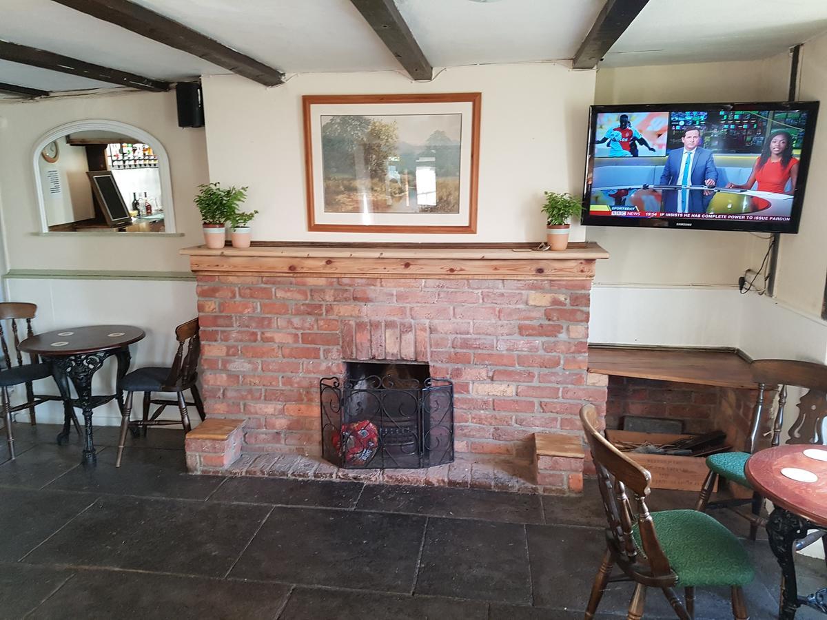 The Marston Inn Йеавил Экстерьер фото